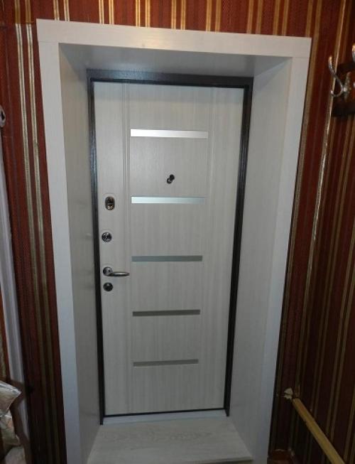 Обновление железных дверей: как сделать обшивку изнутри в Москве 04