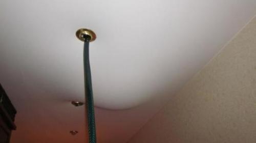 Ремонт натяжного потолка после затопления. Что нужно предпринять