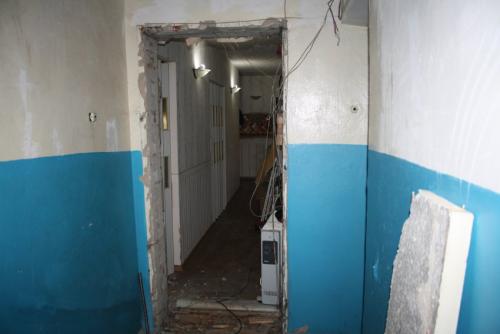 Проем для входной двери. Стандартные габариты для многоквартирных домов