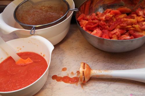 Как удалить семена из томатного сока. Домашний томатный сок