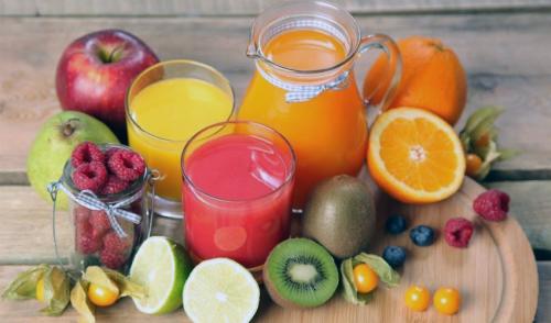 Как хранить свежевыжатый сок, чтобы он не испортился. В чем и сколько хранить свежевыжатый сок