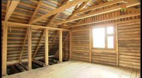 Толщина доски для пола мансарды. Полы в мансарде по деревянному перекрытию