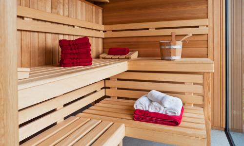 Каркас для полков в бане. Особенности полков для бани или парилки