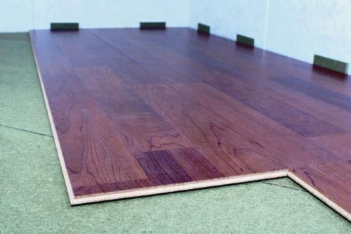 Плюсы и минусы ламината. Основные достоинства и недостатки ламината