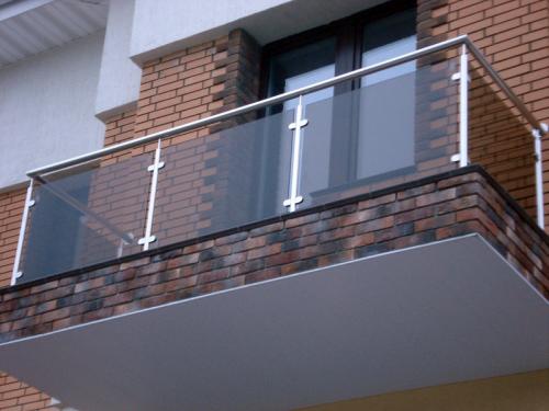 Изготовление перил из нержавейки. Область применения и конструкционные особенности ограждений и поручней из нержавейки