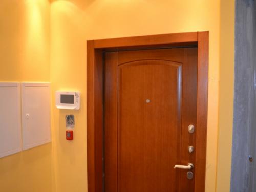 Омолодите двери: 7 способов дать новую жизнь старым межкомнатным дверям 04