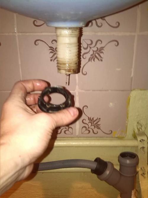 Видел два варианта сифона для мойки: как выбрать подходящий 08 Видел два варианта сифона для мойки: как выбрать подходящий 08