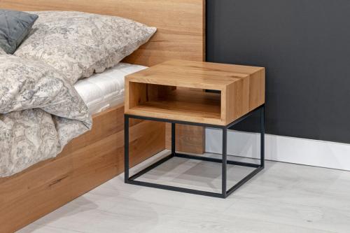 Как правильно выбрать прикроватную тумбу. САМЫЕ МОДНЫЕ ПРИКРОВАТНЫЕ ТУМБОЧКИ: ПРИКРОВАТНАЯ ТУМБОЧКА — СУНДУК И ПРИКРОВАТНАЯ ТУМБОЧКА БЕЗ ЯЩИКОВ