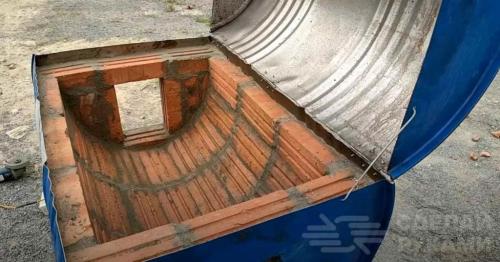 Печь из бочки и кирпича. Уличная печка на дровах: из металлической бочки и кирпичей
