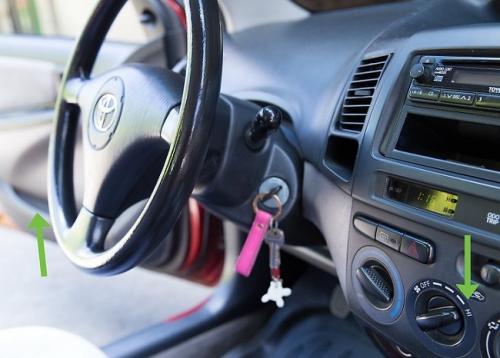 Почему воняет кондиционер в машине. Удаление запахов из кондиционера