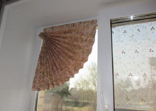 Как сделать жалюзи из обоев своими руками на окна. Преимущества и недостатки бумажных вариантов 02