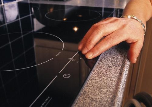 В чем разница между индукционной и электрической варочной панели. В чем разница между индукционной и электрической плитами 01 В чем разница между индукционной и электрической варочной панели. В чем разница между индукционной и электрической плитами 01