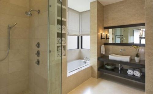 Ниша для душа в ванной. Душевая в нише 03