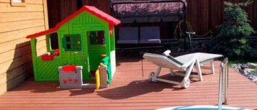 Толщина доски для террасы. Доска террасная полимерная: виды, характеристики и размеры