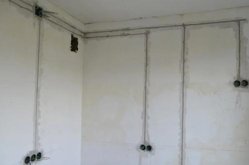 Пример разводки электрики на кухне. Как правильно сделать проводку на кухне своими руками: схема разводки электропроводки под встраиваемую технику