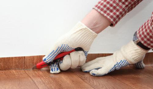 Как постелить линолеум в коридоре с поворотами. Бетонный и деревянный пол 03