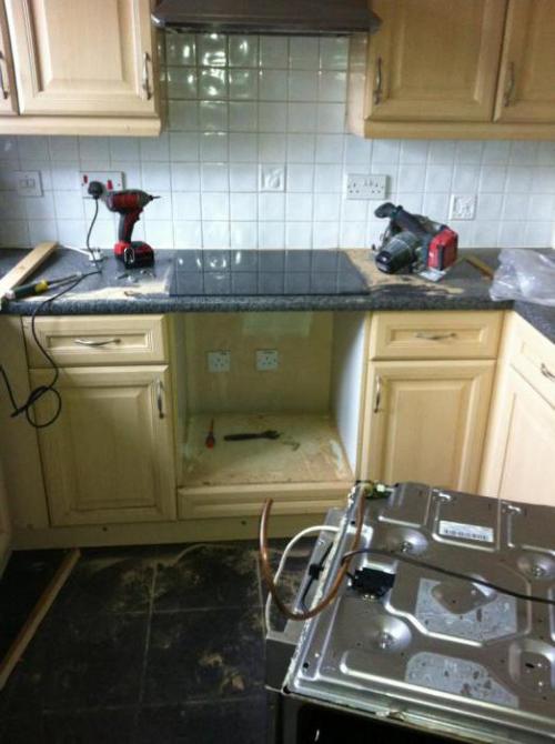 Подключение варочной панели к электросети 4 провода electrolux самостоятельно. Правила безопасности при подключении варочной поверхности 03 Подключение варочной панели к электросети 4 провода electrolux самостоятельно. Правила безопасности при подключении варочной поверхности 03