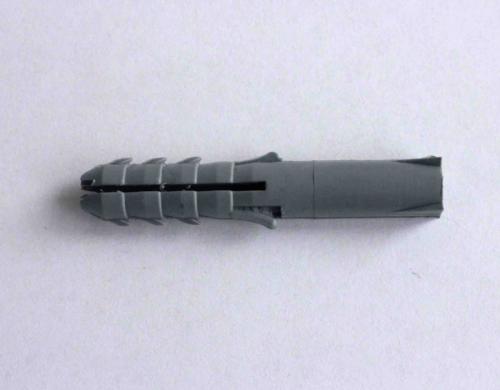 Как вкручивать дюбель в стену. Часть 1 из 2: Выбор стенных дюбелей 09 Как вкручивать дюбель в стену. Часть 1 из 2: Выбор стенных дюбелей 09