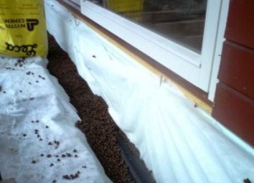 Как утеплить фундамент деревянного дома. Утепление фундамента деревянного дома