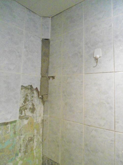 Можно ли класть плитку на старую плитку. Оценка состояния старого покрытия