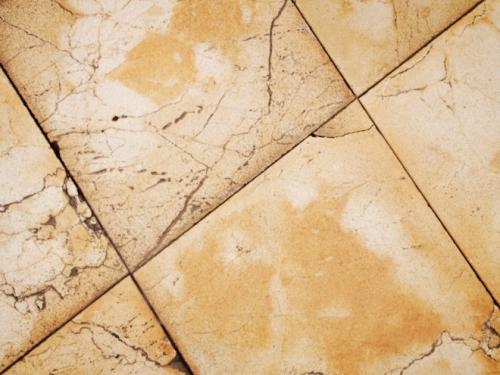 Можно ли класть плитку на старую плитку. Оценка состояния старого покрытия