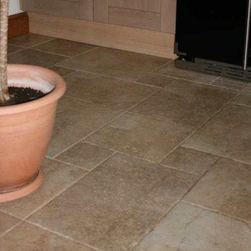 Какой керамогранит не скользкий. Как выбрать действительно нескользящий керамогранит