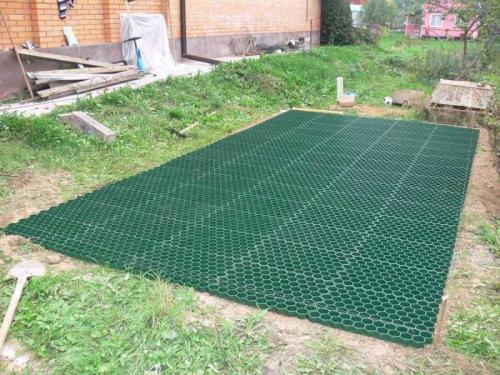 Как сделать площадку под машину на даче своими руками. Площадка под автомобиль: преимущества и применение площадки. Выбор места и размера. Советы по материалам покрытия и навеса. Фото и видео-инструкции по установке