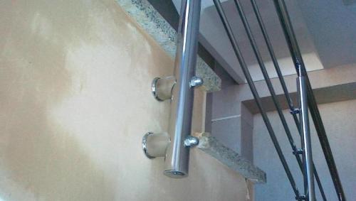 Перила из нержавеющей стали. ЧТО НАДО ЗНАТЬ О ПЕРИЛАХ ИЗ НЕРЖАВЕЙКИ?