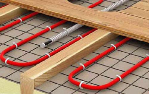 Можно ли укладывать ламинат на теплый пол водяного отопления. Устанавливаем теплые водяные полы под ламинат: особенности укладки