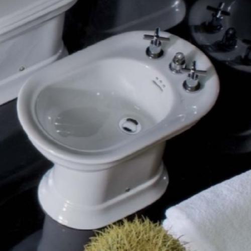 Раковина с гигиеническим душем для туалета. Разновидности гигиенического душа и сфера его использования 04 Раковина с гигиеническим душем для туалета. Разновидности гигиенического душа и сфера его использования 04