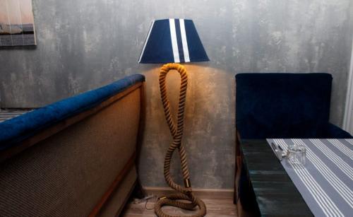 Напольный светильник своими руками. Каркас