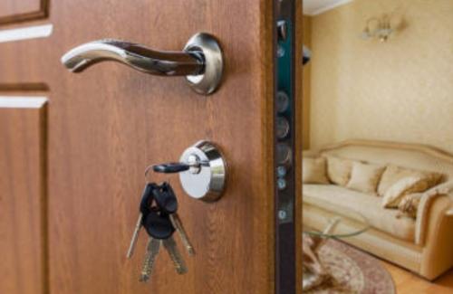 Починка дверного замка. Как починить личинку замка на двери 18