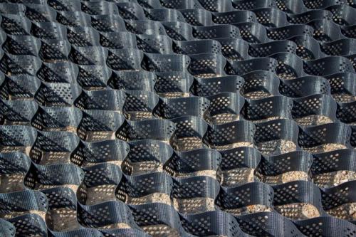 Сетка для щебня для укрепления склона. Георешетка для укрепления склонов — виды, модели, производители, советы по выбору и особенности применения (95 фото + видео)