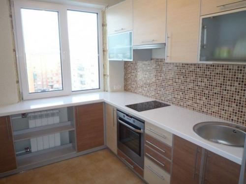 Оформление подоконника на кухне. Подоконник на кухне: особенности использования, рекомендации по выбору. 115 фото функциональных подоконников в интерьере кухни