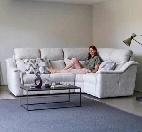 Угловой диван. Достоинства и недостатки конструкции