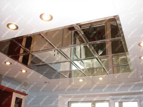 Реечный потолок в квартире. Почему реечный потолок так удобен для отделки кухни 01