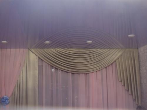 Каркас для натяжного потолка под гардину. Методы монтажа гардины для натяжных потолков