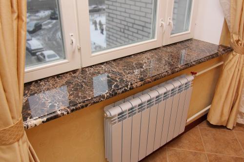 Подоконник из искусственного камня. Преимущества подоконников из искусственного камня