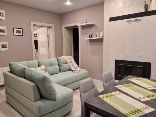 Выберите идеальный угловой диван для своей гостиной 25