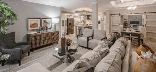 Размеры стандартного двухместного дивана: все, что нужно знать перед покупкой 24