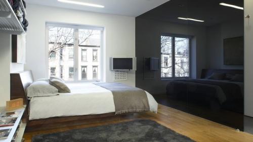 Проектирование комнаты с темными обоями: советы и идеи 24