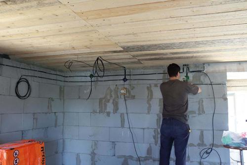 Как правильно провести проводку в доме схема для новичка. Как правильно развести проводку в частном доме своими руками: пошаговая инструкция монтажа для новичка, схемы подключения