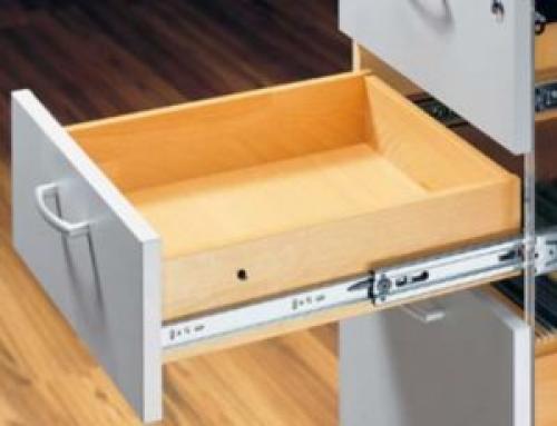 Как снять кухонные ящики с направителей. Как вытащить ящик из шкафа на телескопических направляющих — описание рабочего процесса и основные особенности этого типа фурнитуры