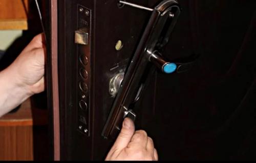 Ремонт замков входной металлической двери. Варианты поломок