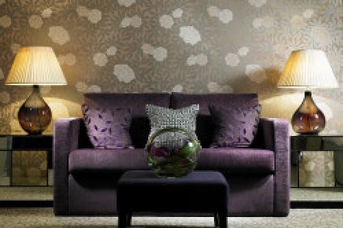 Какой вид обоев лучше для комнат с высоким потолком. Обои для зала с высокими потолками. Какие обои выбрать для зала, для красоты и уюта. Коррекция помещения с помощью обоев