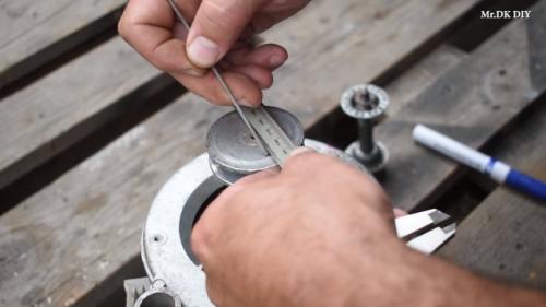 Как сделать токарный станок по дереву своими руками. Конструкционная особенность 22