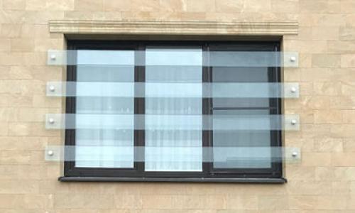 Какие материалы используются для изготовления решеток для пластиковых окон. Прозрачные решетки из поликарбоната