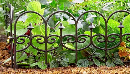 Из чего можно сделать грядки на огороде. Делаем ограждения вокруг грядок из различных материалов