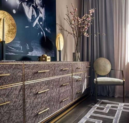 Высота комода в спальню с зеркалом. Комоды в спальню — фото примеры дизайна лучших моделей и советы по размещению в спальной комнате