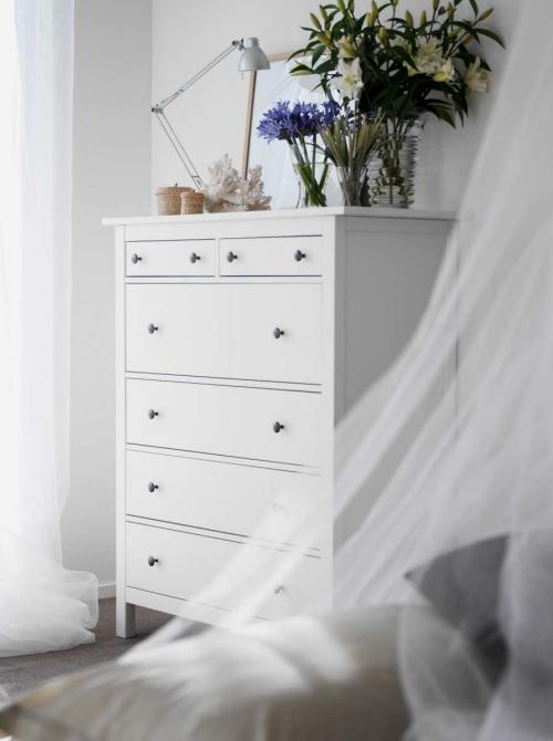 Высота комода в спальню с зеркалом. Комоды в спальню — фото примеры дизайна лучших моделей и советы по размещению в спальной комнате